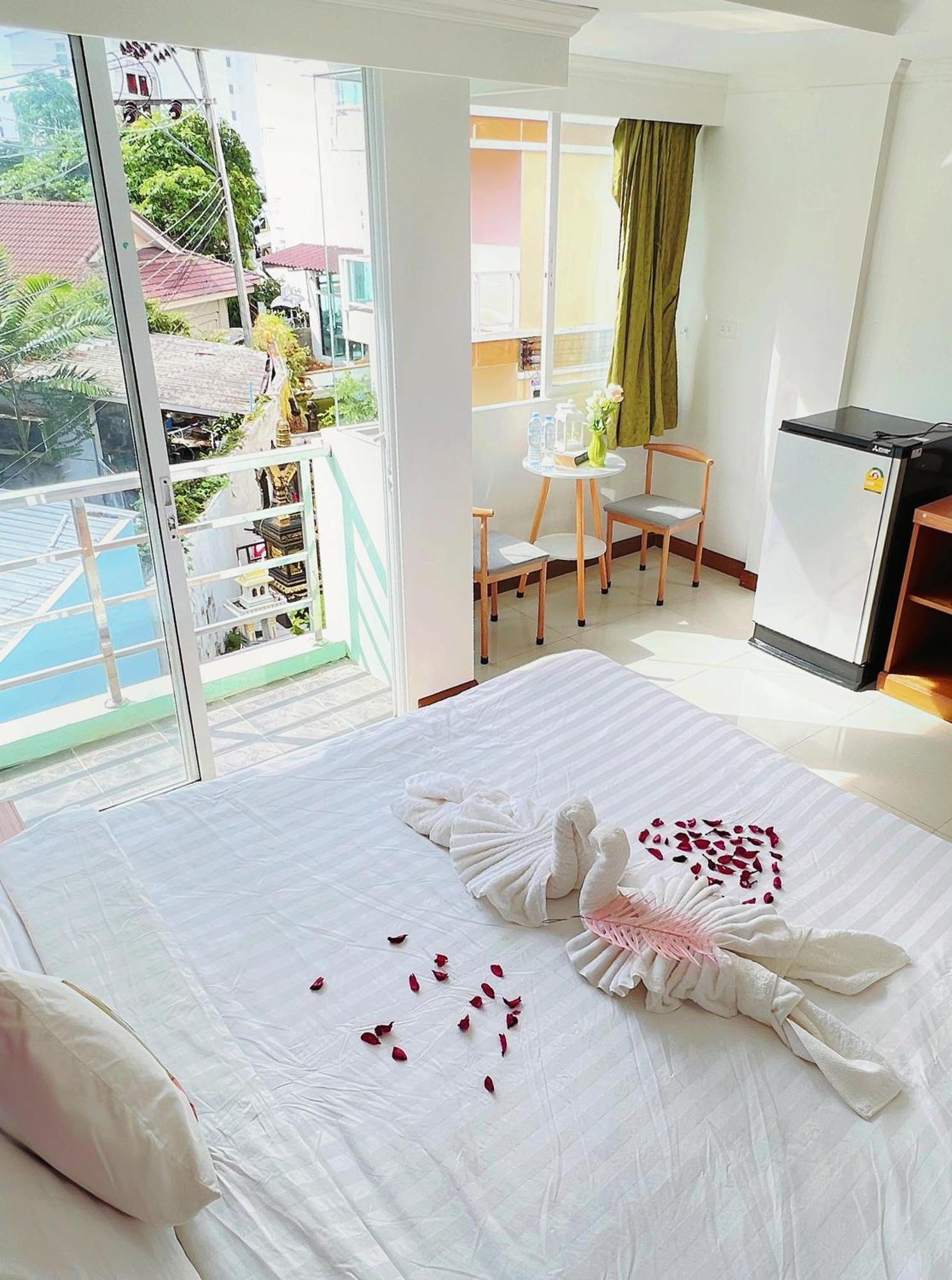 Hotel Lanting Patong Exterior foto